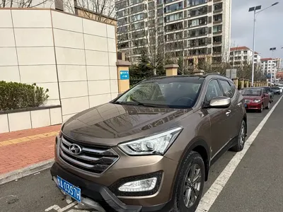 Hyundai Santa Fe 2015, 130000 км, за 26800 CNY