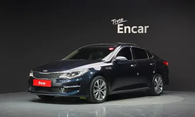 Kia K5 · 2018 год