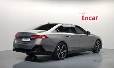 BMW 5-Series 2025, 27740 км, за 87900000 KRW