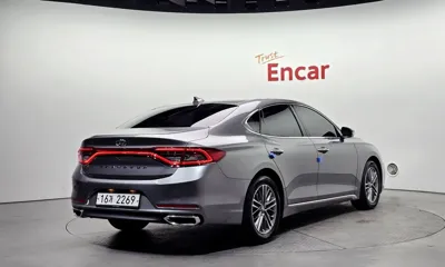 Hyundai Grandeur 2017, 197518 км, за 9200000 KRW - фото 2