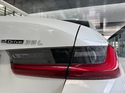 BMW i3 2025, 6000 км, за 153800 CNY - фото 11