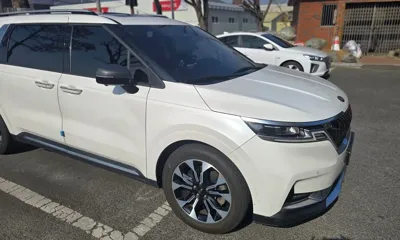 Kia Canival · 2021 год