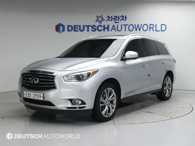 Infiniti JX · 2013 год