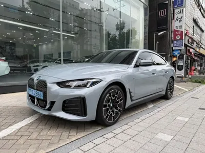 BMW i4 2025, 1324 км, за 48800000 KRW