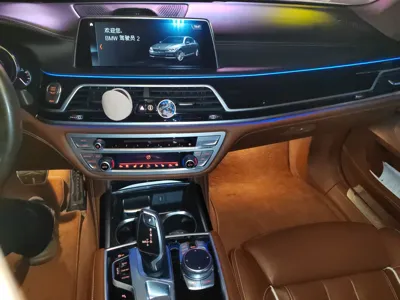 BMW 7 Series 2018, 51400 км, за 280042.34 CNY - фото 14