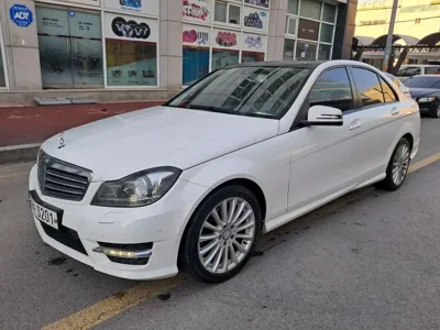 Mercedes-Benz C-Class 2014, 128108 км, за 6900000 KRW
