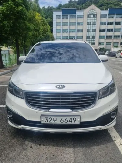 Kia Canival · 2015 год