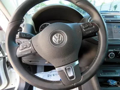 Volkswagen Tiguan 2015, 136097 км, за 7900000 KRW - фото 12