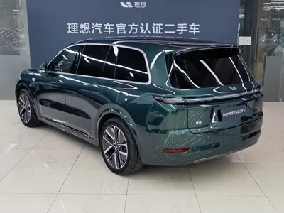 Li Auto Li L9 2024, 50000 км, за 259800 CNY