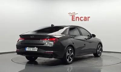 Hyundai Avante 2023, 70036 км, за 99990000 KRW