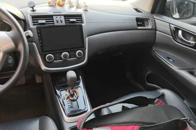 Nissan Tiida 2021, 54200 км, за 63091.95 CNY