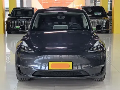 Tesla Model Y 2024, 13000 км, за 223800 CNY