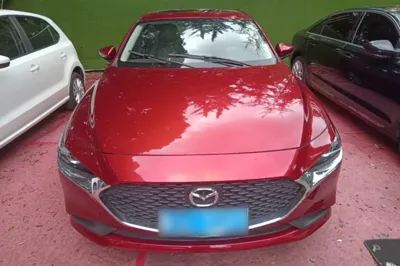 Mazda Mazda 3 Axela 2020, 70100 км, за 60569.91 CNY