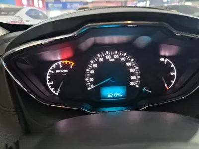 Ford Escort 2015, 82400 км, за 20600 CNY - фото 5