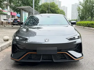 Changan UNI-V 2025, 1000 км, за 79800 CNY - фото 4