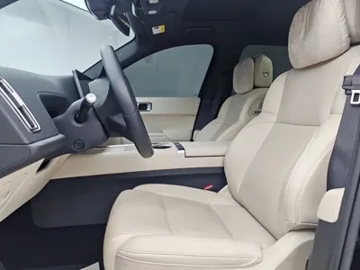 Li Auto Li L7 2023, 54300 км, за 183800 CNY