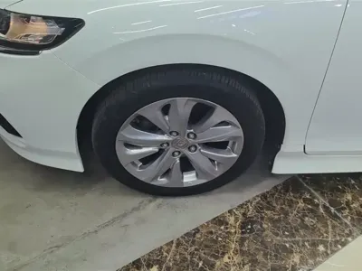 Honda Jade 2018, 63600 км, за 58500 CNY - фото 6