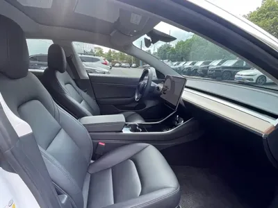 Tesla Model 3 2019, 58000 км, за 69800 CNY - фото 10