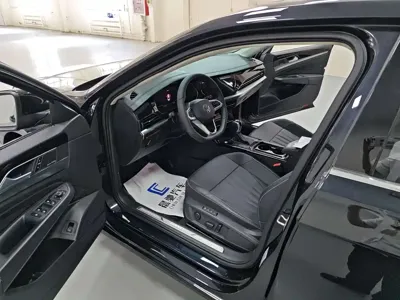Volkswagen Passat 2025, 21000 км, за 128800 CNY - фото 11