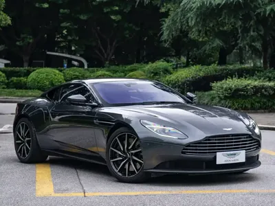 Aston Martin DB11 2023, 9700 км, за 1568000 CNY