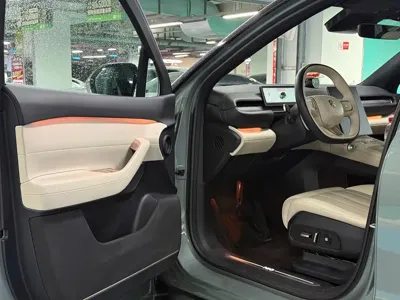 Nio ES6 2023, 70000 км, за 168000 CNY