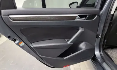 Volkswagen Passat 2018, 73599 км, за 10500000 KRW - фото 25