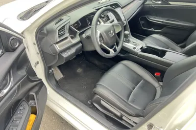 Honda Civic 2019, 47600 км, за 80281.39 CNY - фото 10