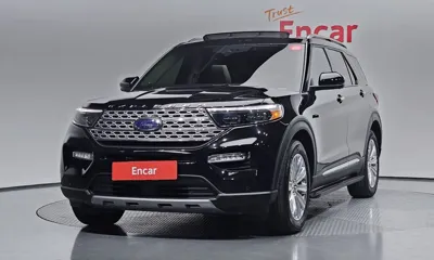 Ford Explorer · 2022 год
