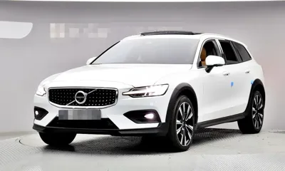 Volvo V60 · 2022 год