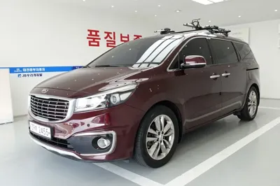 Kia Canival · 2017 год
