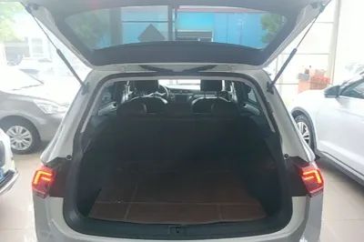 Volkswagen Tiguan 2017, 87700 км, за 78346.6 CNY - фото 22