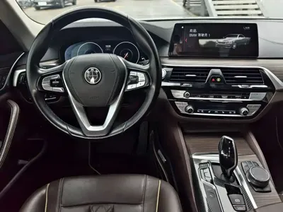 BMW 5 Series New Energy 2019, 51000 км, за 122000 CNY - фото 8