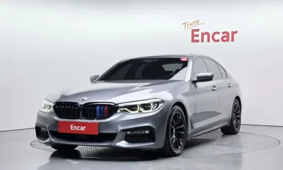 BMW 5-Series · 2017 год