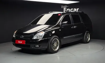 Kia Canival · 2006 год
