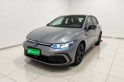 Volkswagen Golf · 2021 год