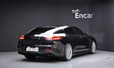 Porsche Panamera 2011, 72193 км, за 23800000 KRW