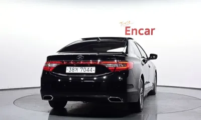 Hyundai Grandeur 2016, 158974 км, за 8000000 KRW