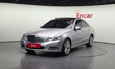 Mercedes-Benz E-Class · 2012 год