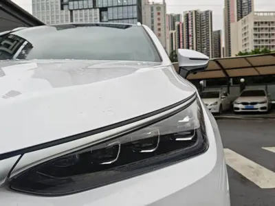 BYD Tang New Energy 2022, 70000 км, за 79800 CNY