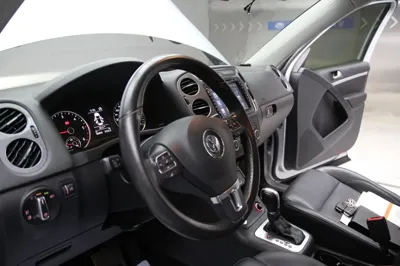 Volkswagen Tiguan 2014, 56900 км, за 7900000 KRW - фото 9