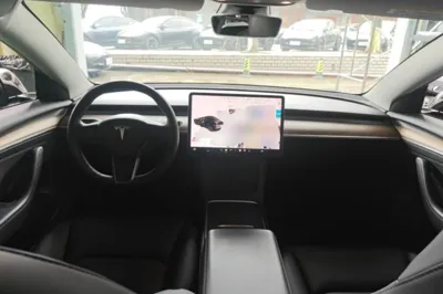 Tesla Model 3 2021, 142100 км, за 122730.54 CNY - фото 12
