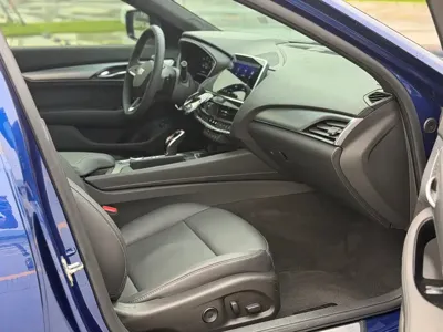 Cadillac CT5 2023, 50000 км, за 139800 CNY - фото 9