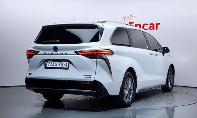 Toyota Sienna 2024, 31761 км, за 56000000 KRW