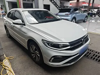 Volkswagen Bora 2024, 13300 км, за 70600 CNY