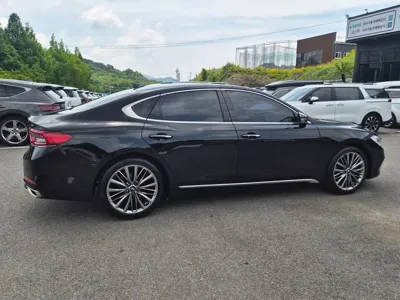 Hyundai Grandeur 2018, 53737 км, за 18500000 KRW