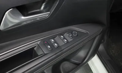 Peugeot 3008 2018, 71541 км, за 12300000 KRW - фото 19