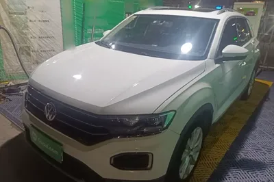 Volkswagen T-Roc · 2019 год