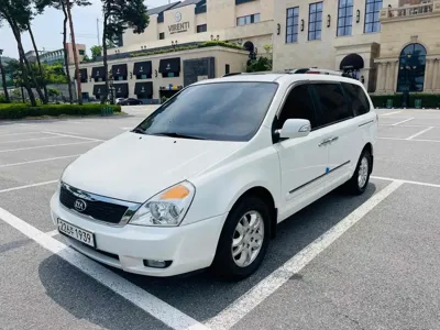 Kia Canival · 2013 год