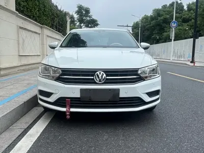 Volkswagen Bora 2016, 86000 км, за 25800 CNY - фото 2