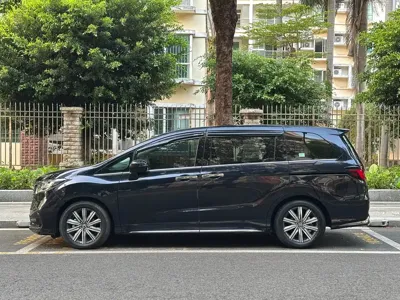 Honda Odyssey 2022, 20000 км, за 163800 CNY - фото 13